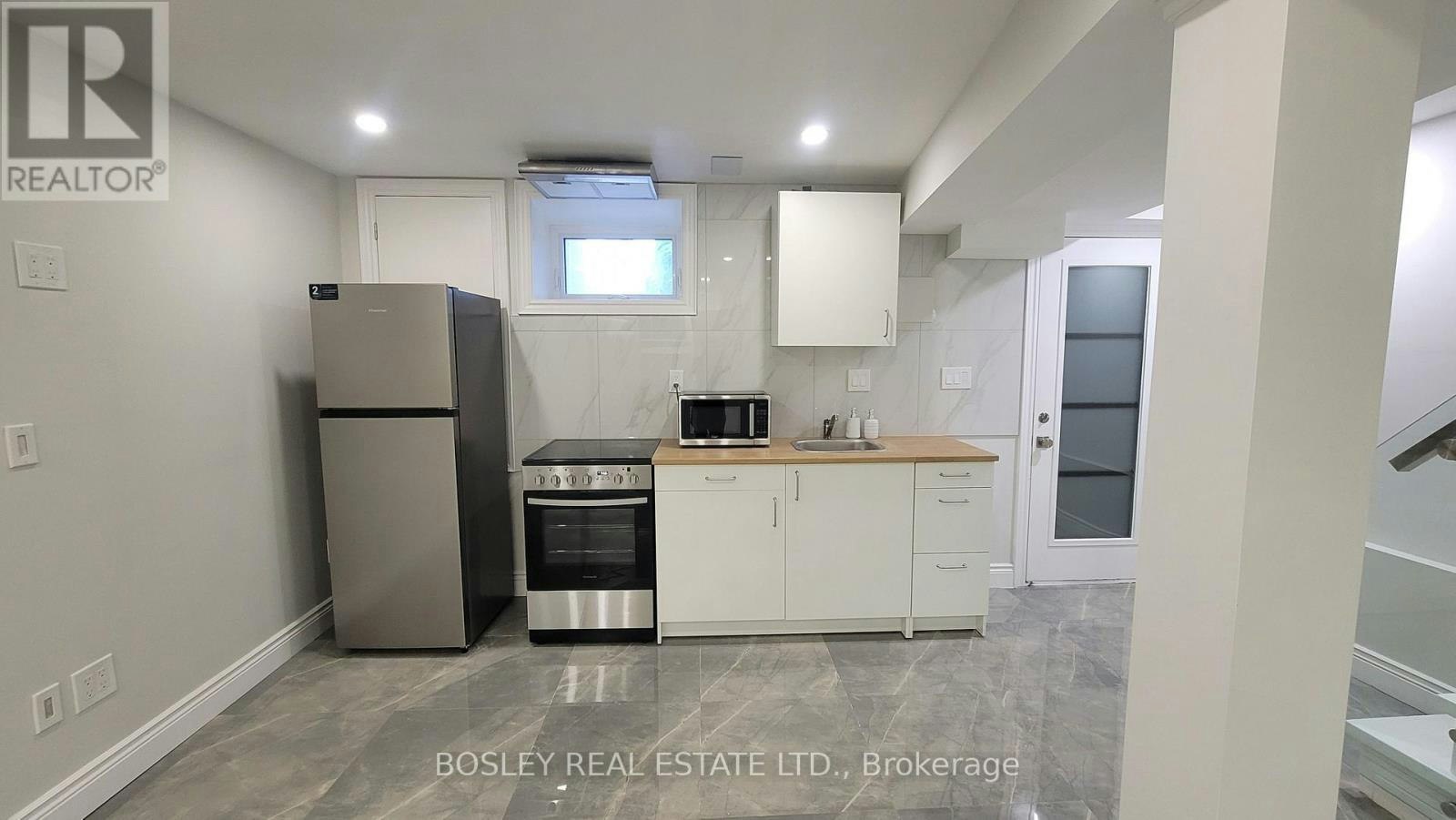 LOWER LEVEL-623 Dupont Street, Toronto, ON, M6G 1Z3 - 17