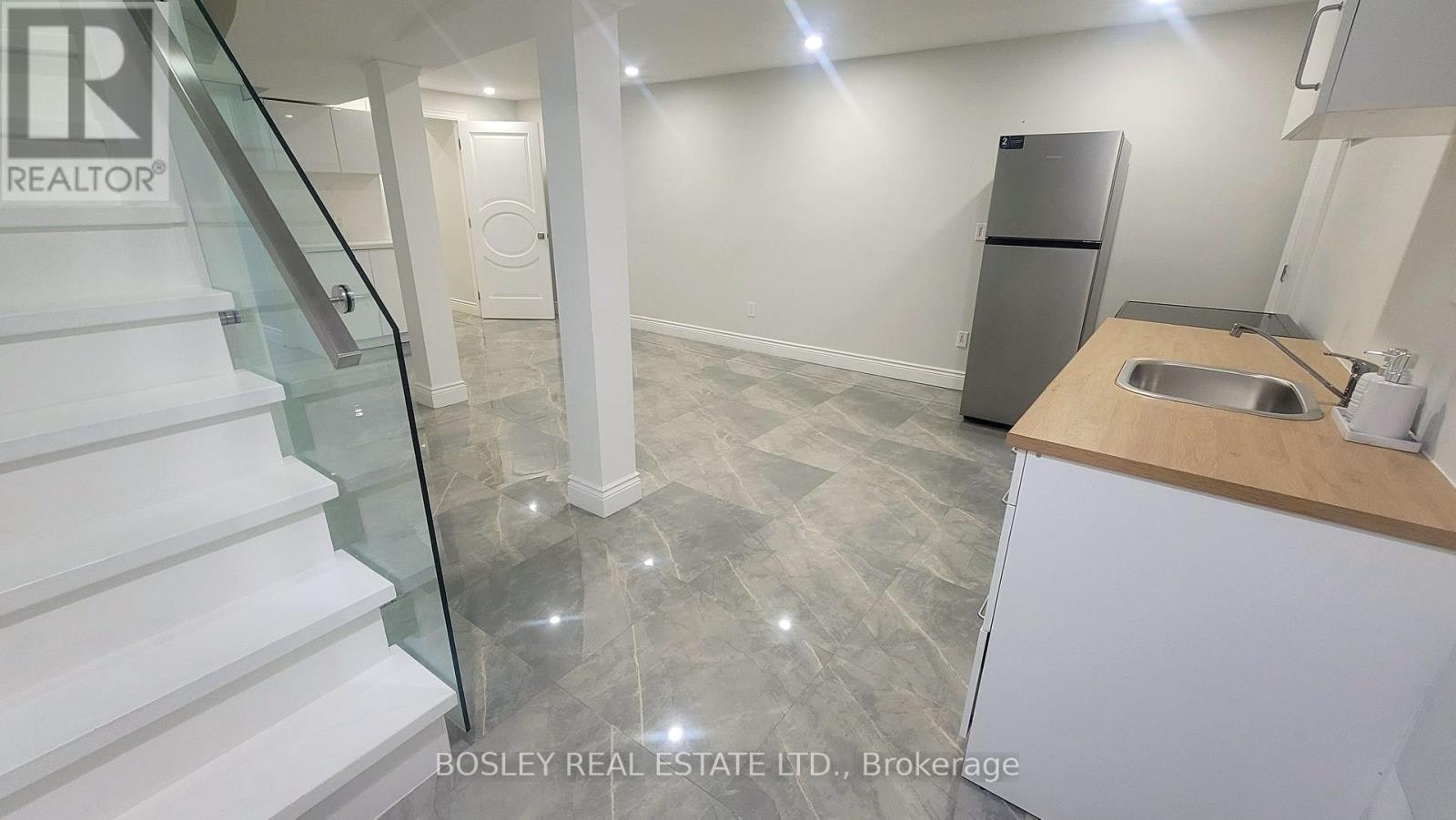 LOWER LEVEL-623 Dupont Street, Toronto, ON, M6G 1Z3 - 9