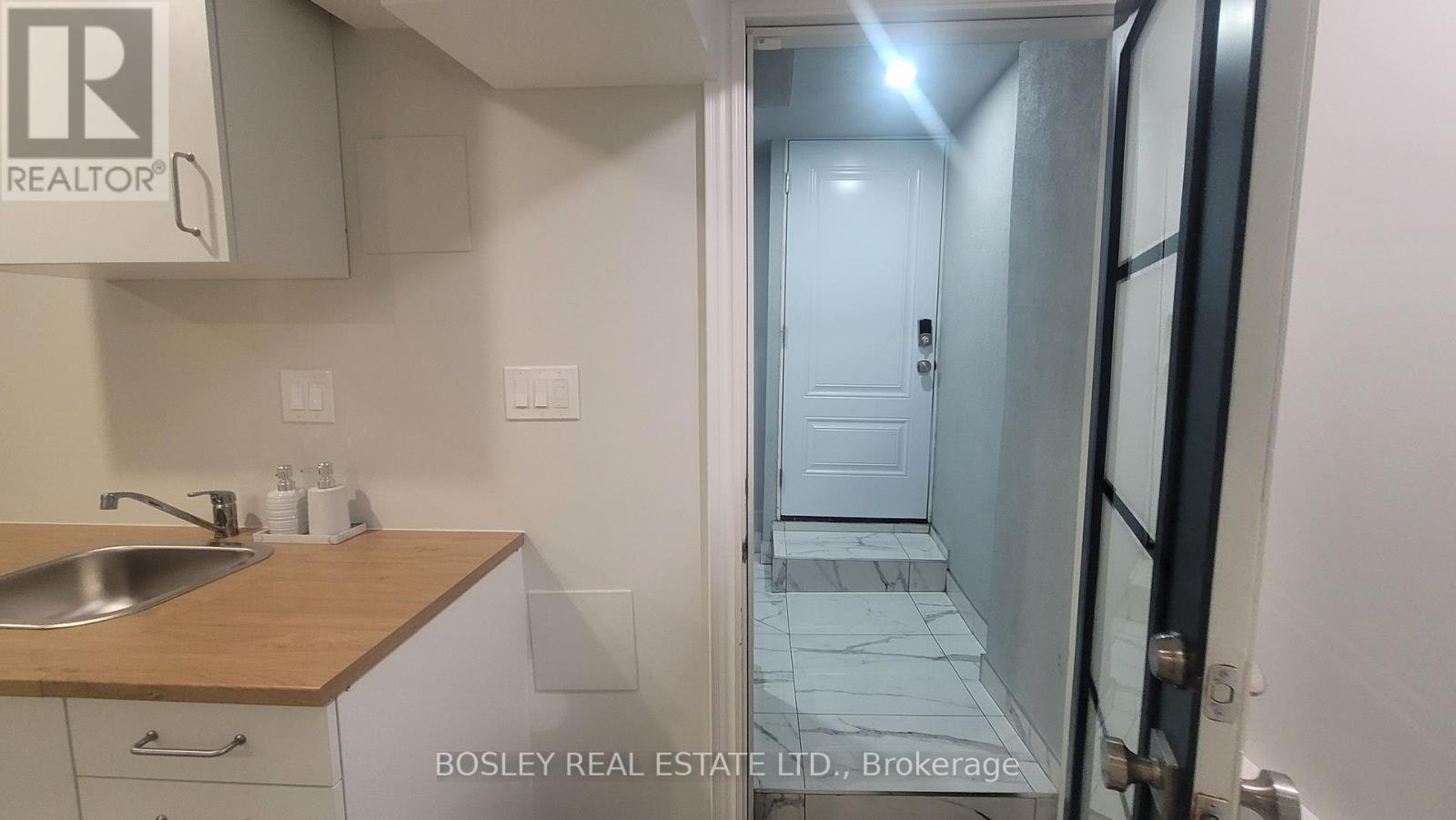 LOWER LEVEL-623 Dupont Street, Toronto, ON, M6G 1Z3 - 8
