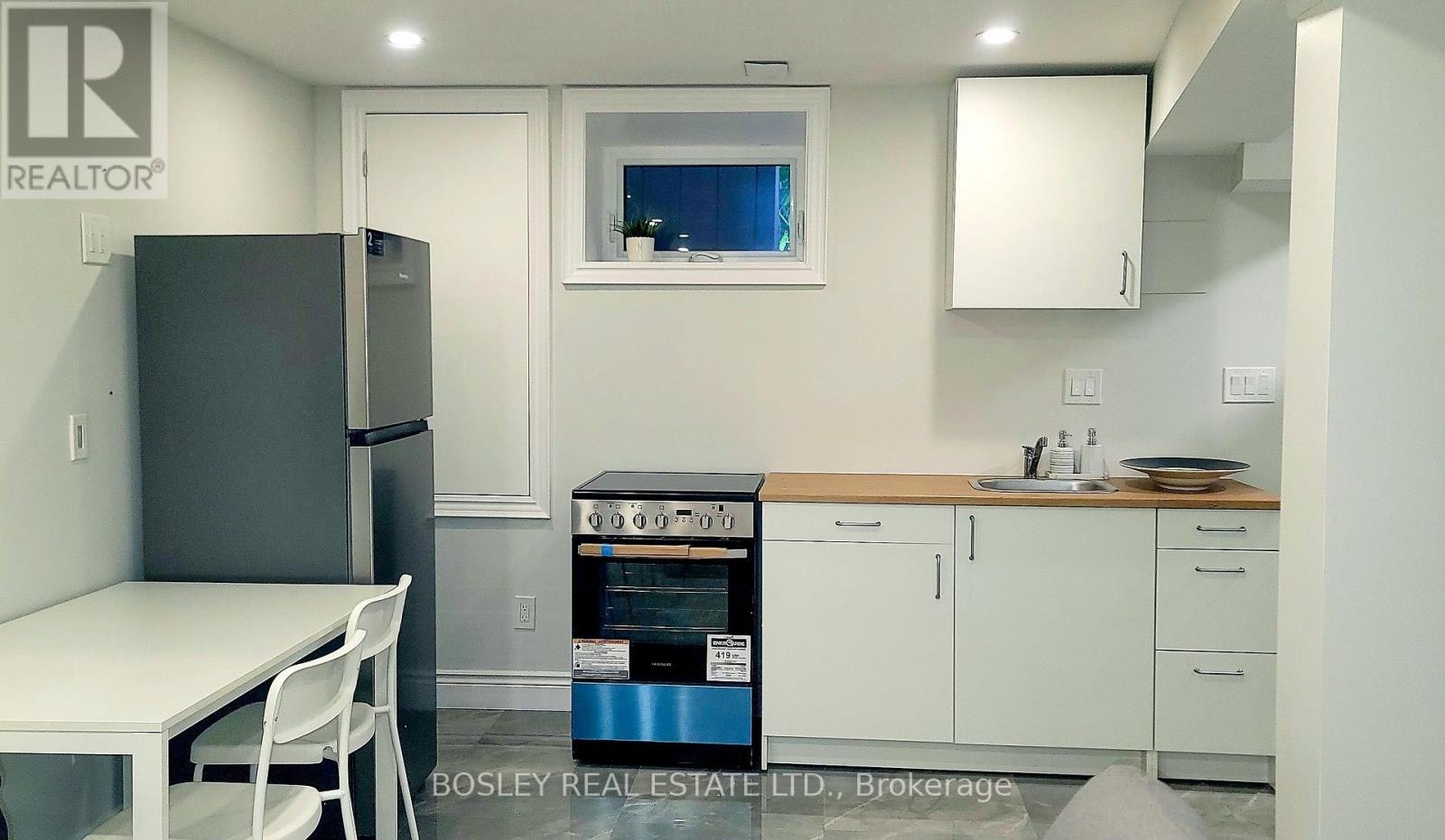 LOWER LEVEL-623 Dupont Street, Toronto, ON, M6G 1Z3 - 17