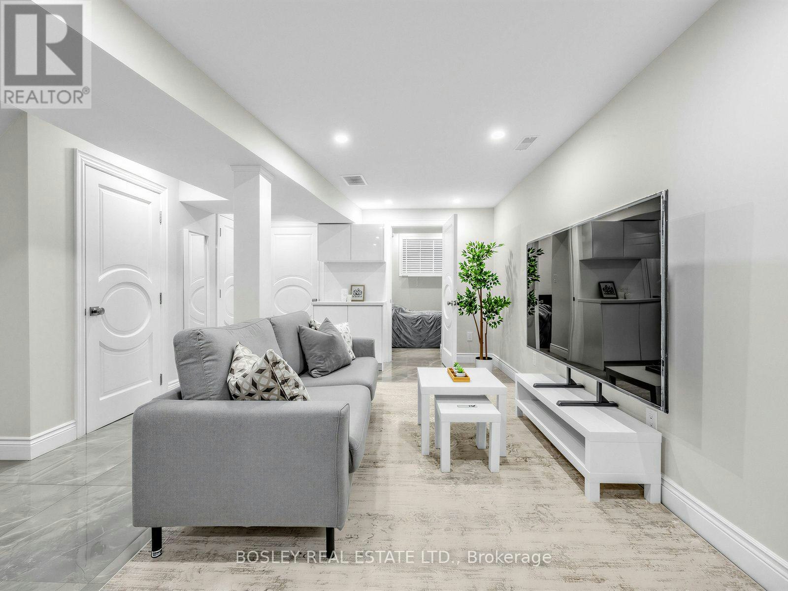 LOWER LEVEL-623 Dupont Street, Toronto, ON, M6G 1Z3 - 13