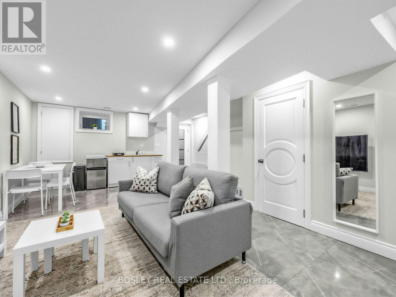 LOWER LEVEL-623 Dupont Street, Toronto, ON, M6G 1Z3 - 14