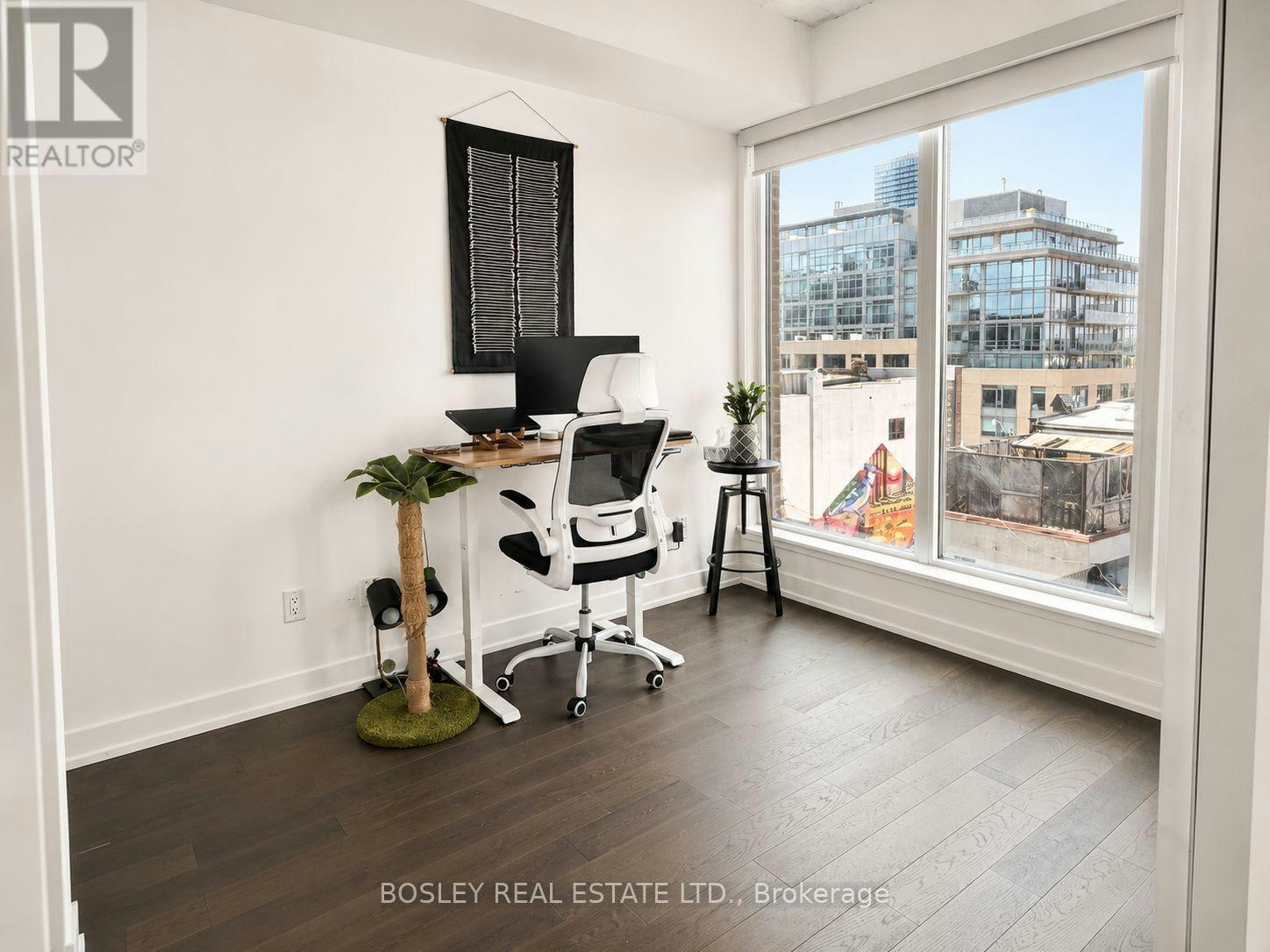 531-30 Baseball Place, Toronto, ON, M4M 0E8 - 7