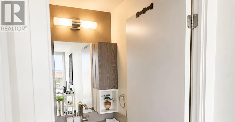 531-30 Baseball Place, Toronto, ON, M4M 0E8 - 15