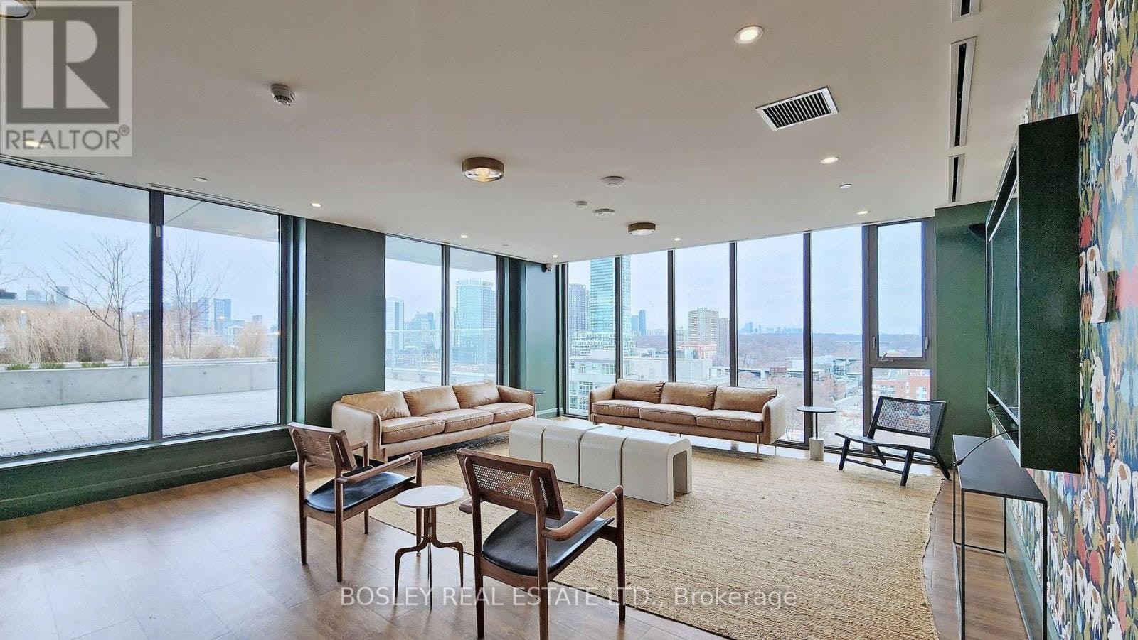 531-30 Baseball Place, Toronto, ON, M4M 0E8 - 23