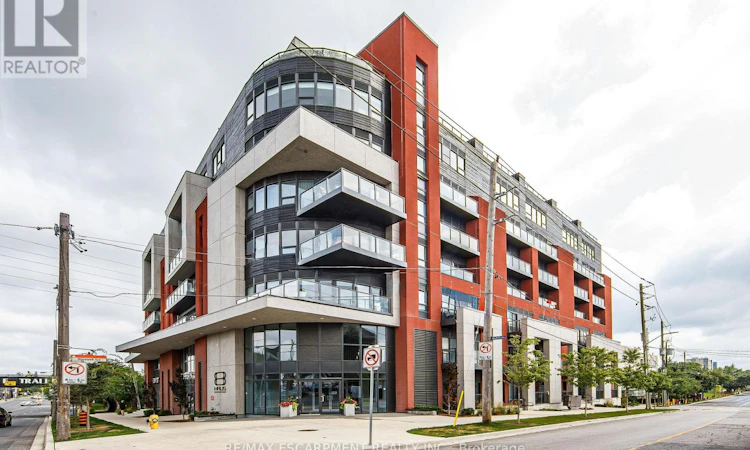 112-2433 Dufferin Street