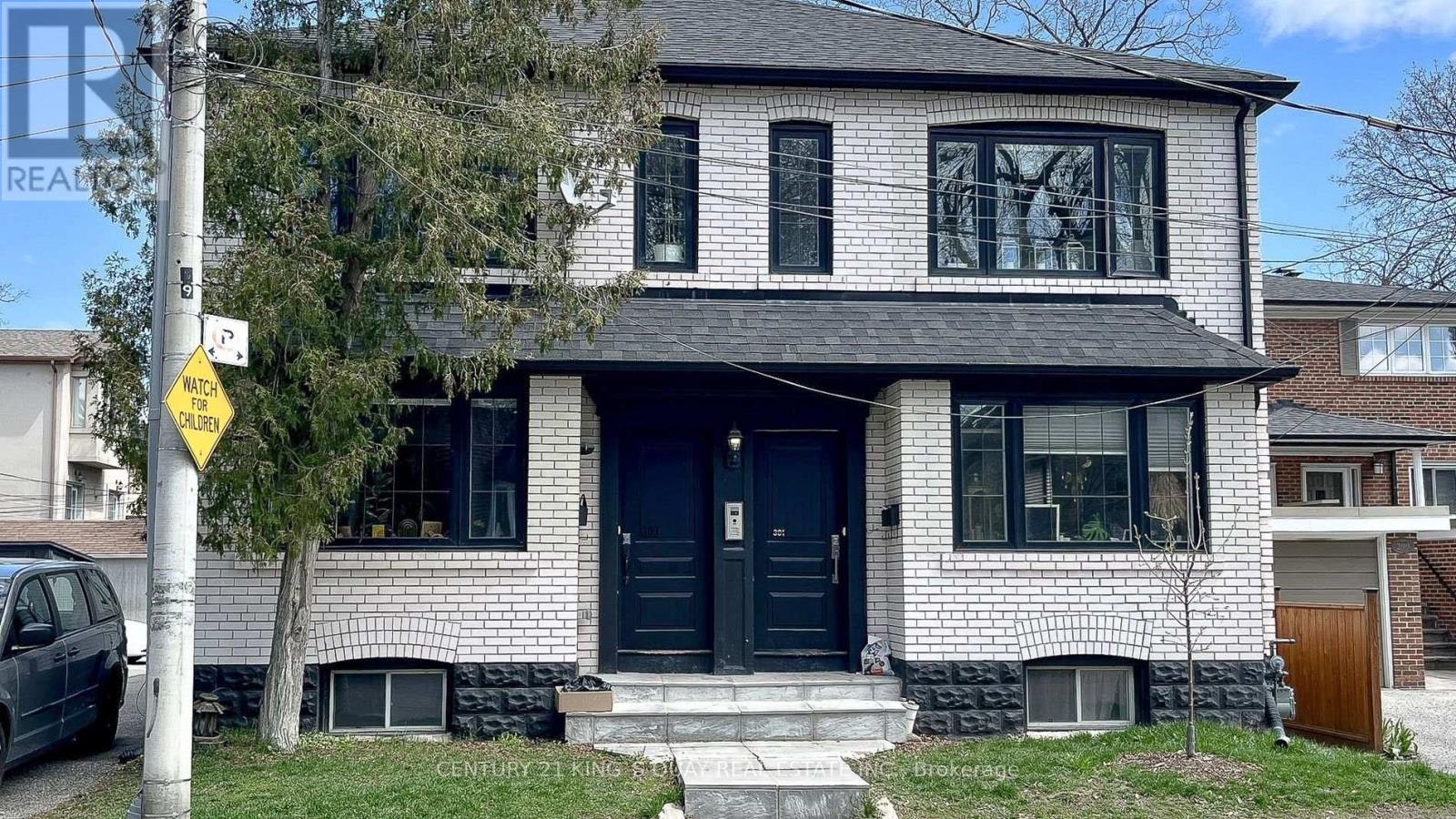 301 Cleveland Street, Toronto, ON, M4S 2W7