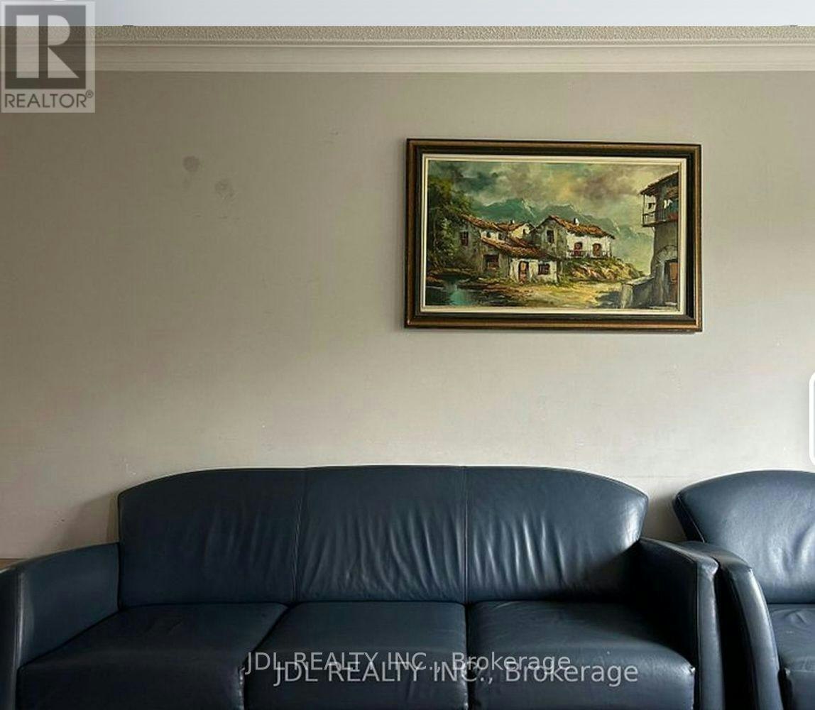 THREE Bedrooms Main Floor 8 Highwood Ave Avenue, Toronto, ON, M1R 2E4 - 7