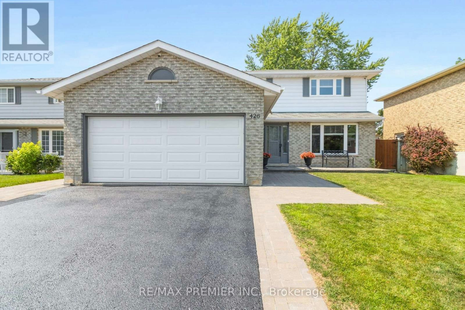 426 Maple Grove Avenue, Bradford West Gwillimbury, ON, L3Z 2V4