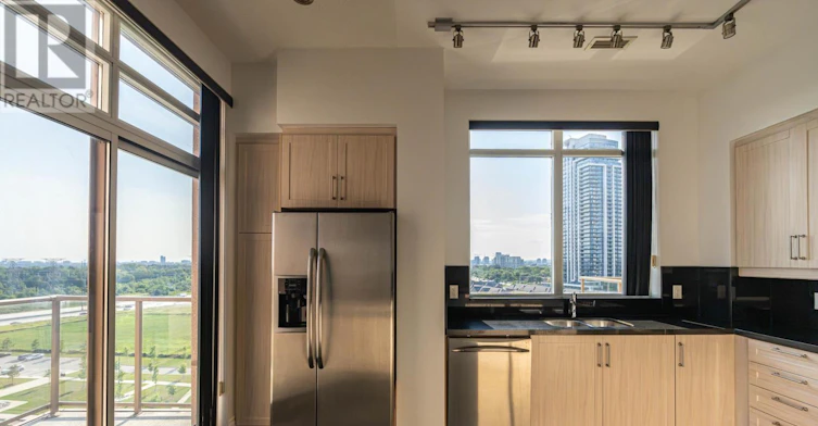 UPH 10-37 Galleria Parkway, Markham, ON, L3T 0A5 - 14