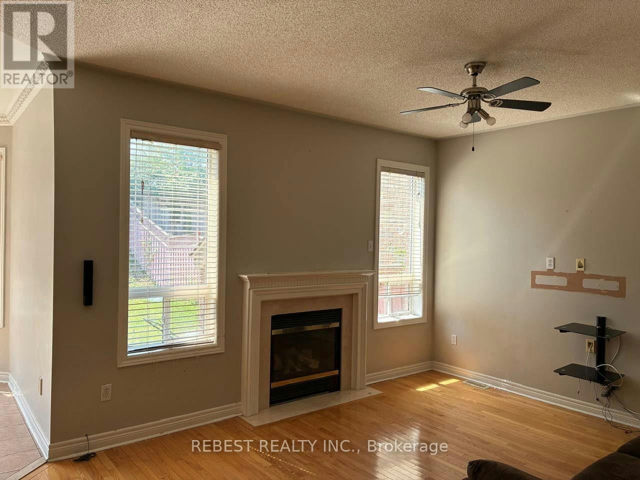 18 Village Lake Crescent, Brampton, ON, L6S 6K2 - 5