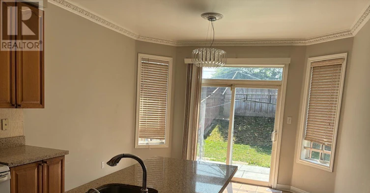 18 Village Lake Crescent, Brampton, ON, L6S 6K2 - 4