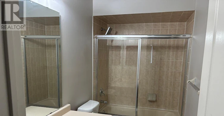 18 Village Lake Crescent, Brampton, ON, L6S 6K2 - 11