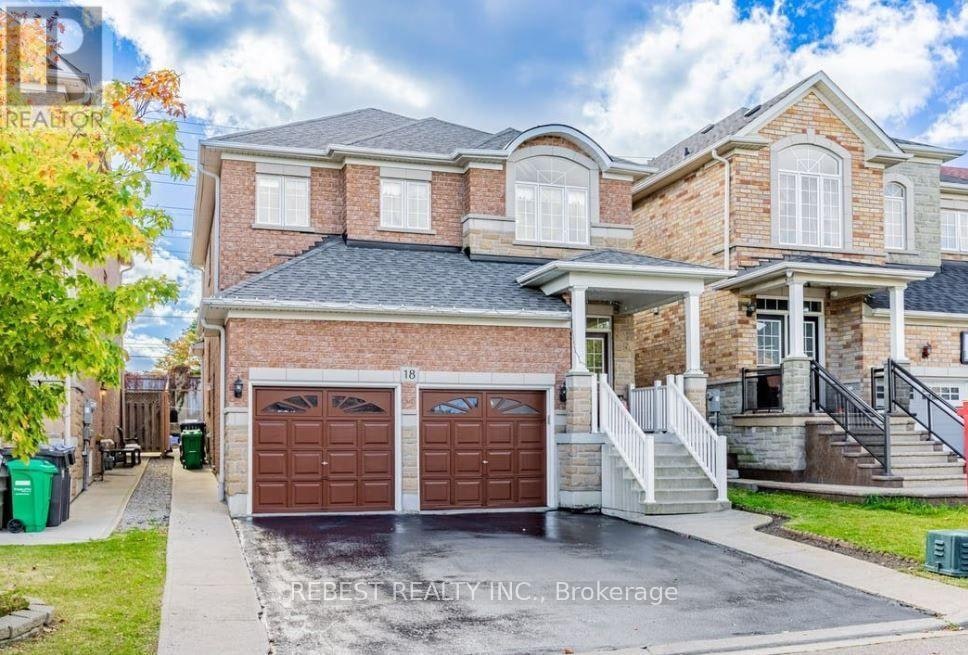 18 Village Lake Crescent, Brampton, ON, L6S 6K2
