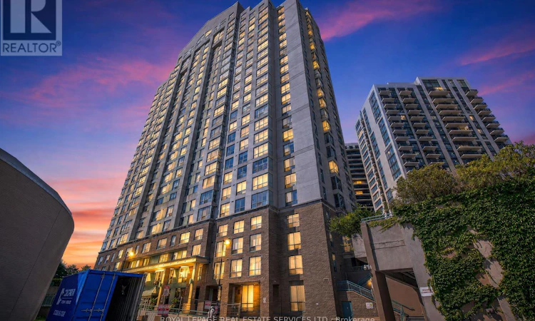1711-101 Subway Crescent