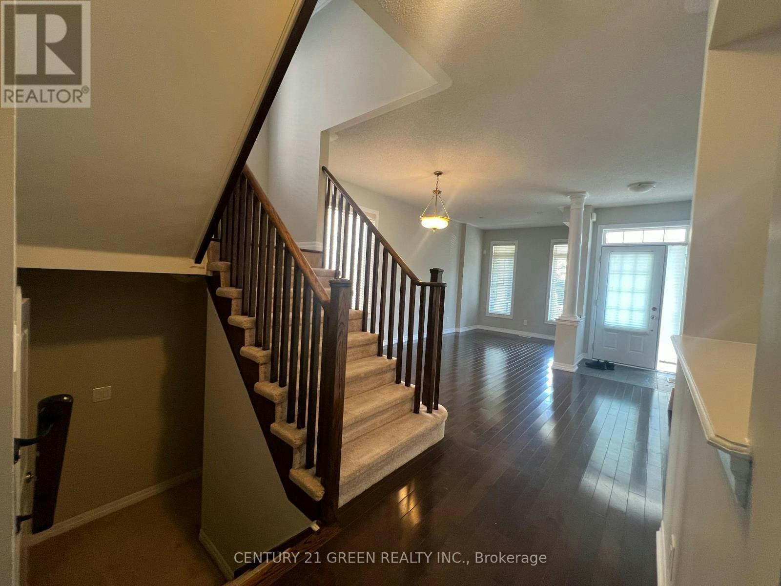 37 Aird Court, Milton, ON, L9T 3Y1 - 4