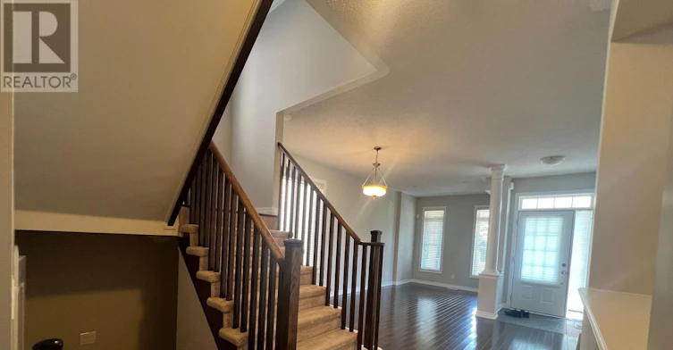 37 Aird Court, Milton, ON, L9T 3Y1 - 4