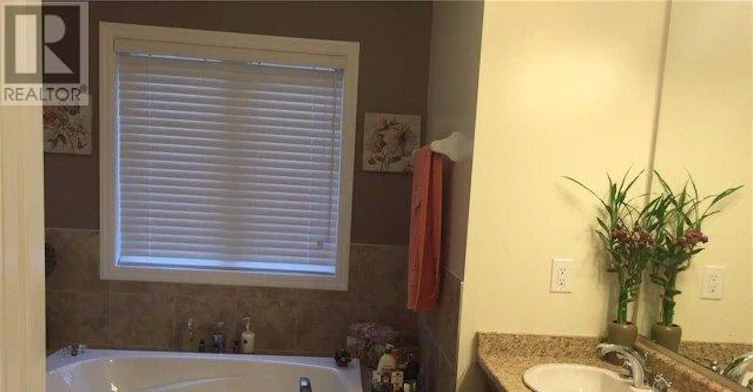 37 Aird Court, Milton, ON, L9T 3Y1 - 24