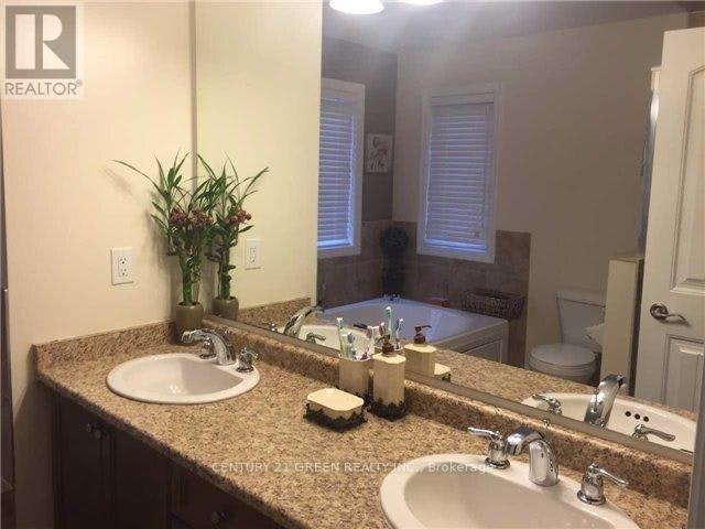 37 Aird Court, Milton, ON, L9T 3Y1 - 21