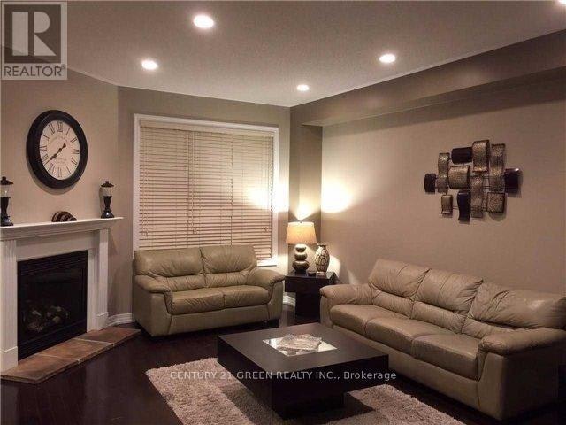 37 Aird Court, Milton, ON, L9T 3Y1 - 8