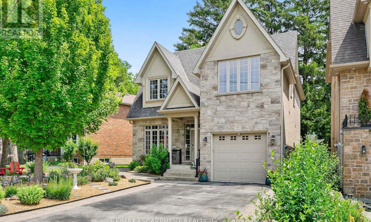 85 Park Street W