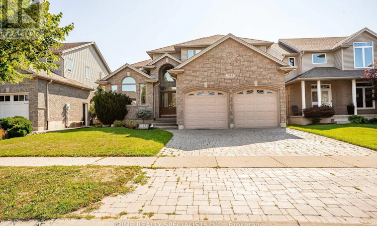 544 Lakeview Drive