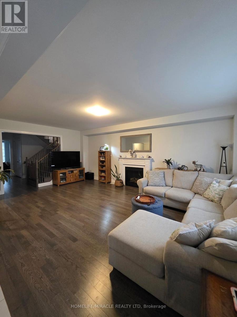 229 Hardwood Avenue, Woodstock, ON, N4T 0P9 - 2