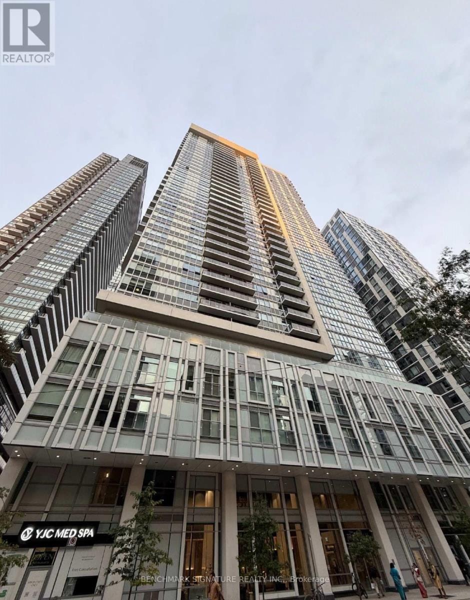 3006-77 Mutual Street, Toronto, ON, M5B 0B9 - 2