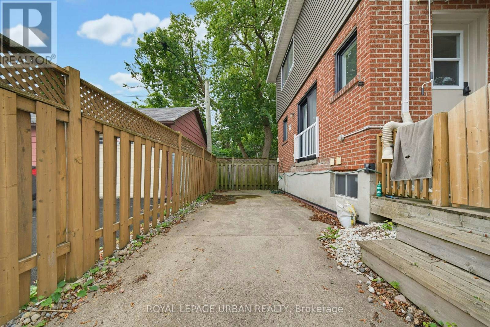 BASEMENT-153 Craven Road, Toronto, ON, M4L 2Z4 - 23