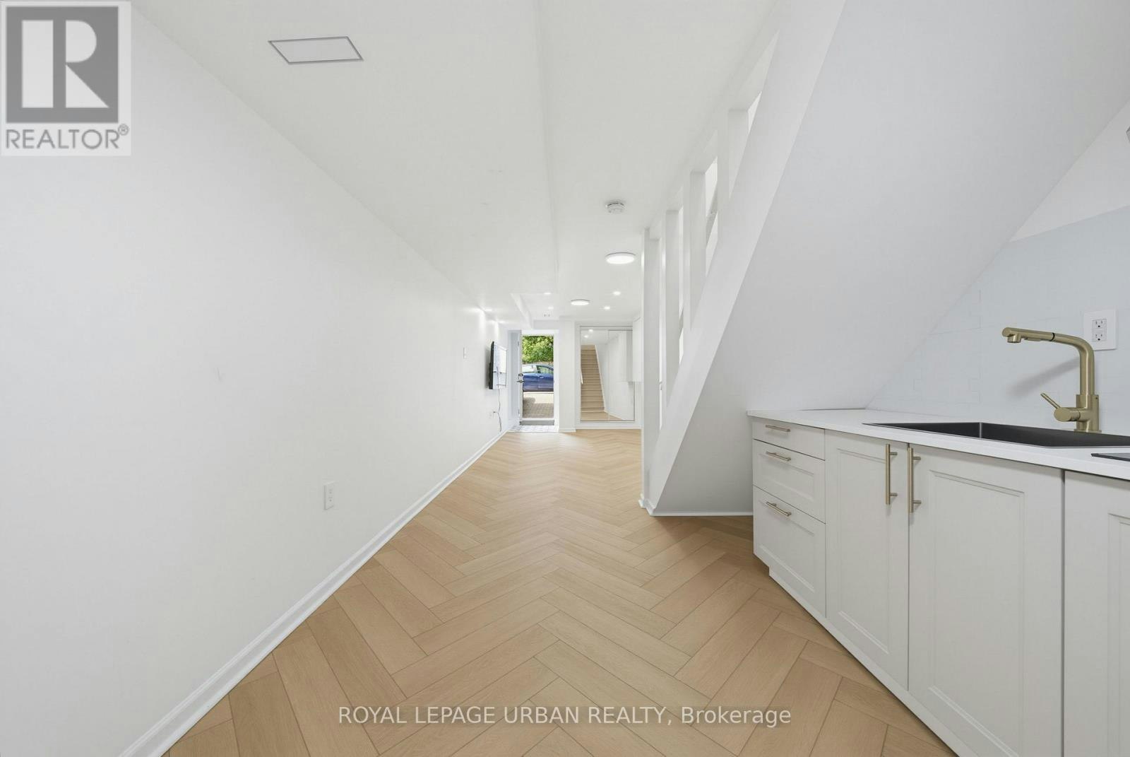 BASEMENT-153 Craven Road, Toronto, ON, M4L 2Z4 - 11