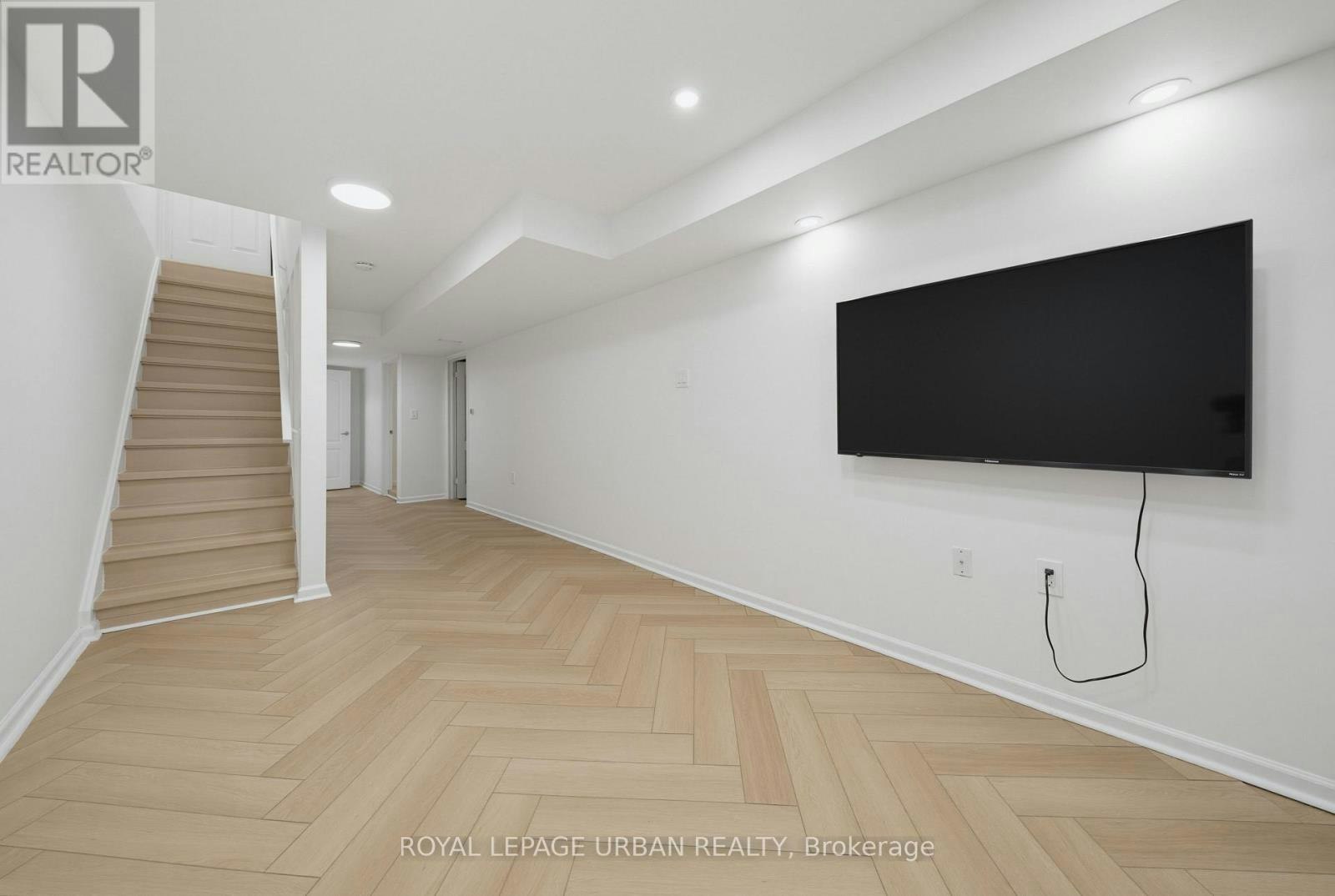 BASEMENT-153 Craven Road, Toronto, ON, M4L 2Z4 - 5