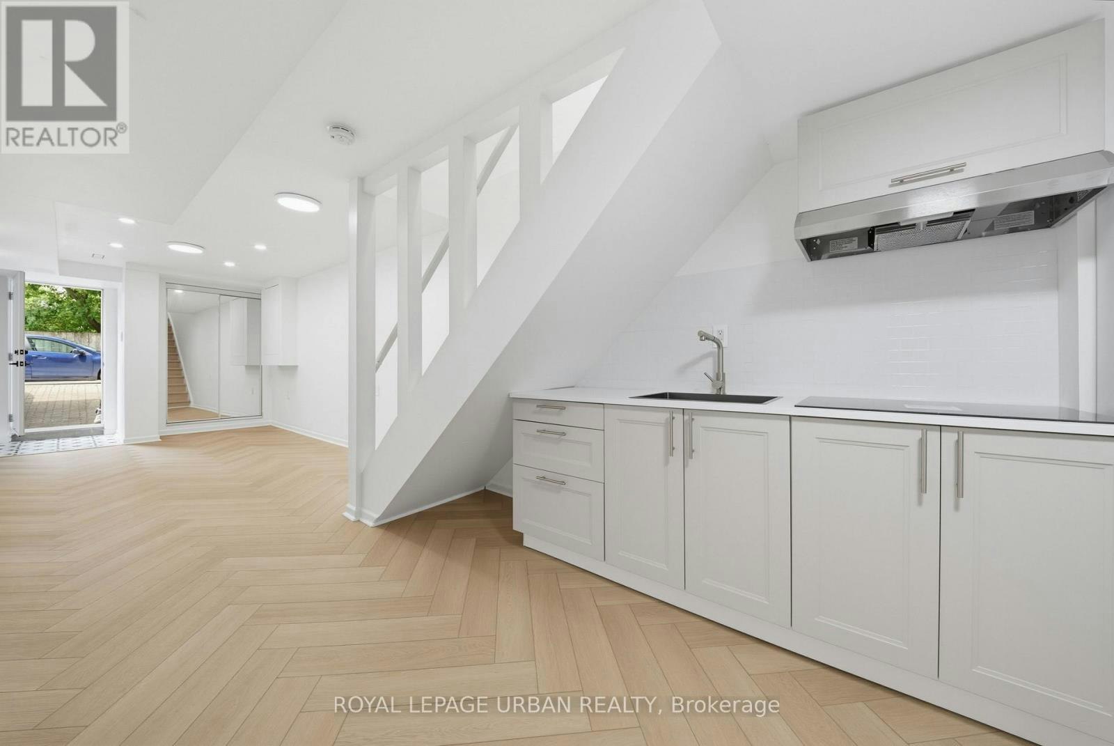 BASEMENT-153 Craven Road, Toronto, ON, M4L 2Z4 - 10