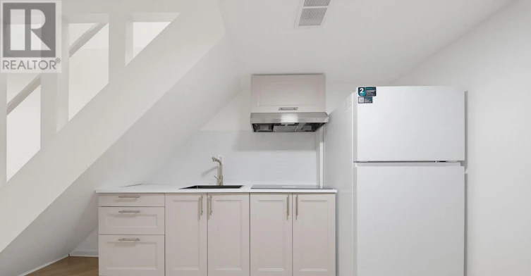 BASEMENT-153 Craven Road, Toronto, ON, M4L 2Z4 - 12