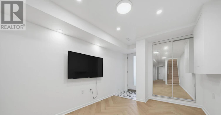 BASEMENT-153 Craven Road, Toronto, ON, M4L 2Z4 - 7