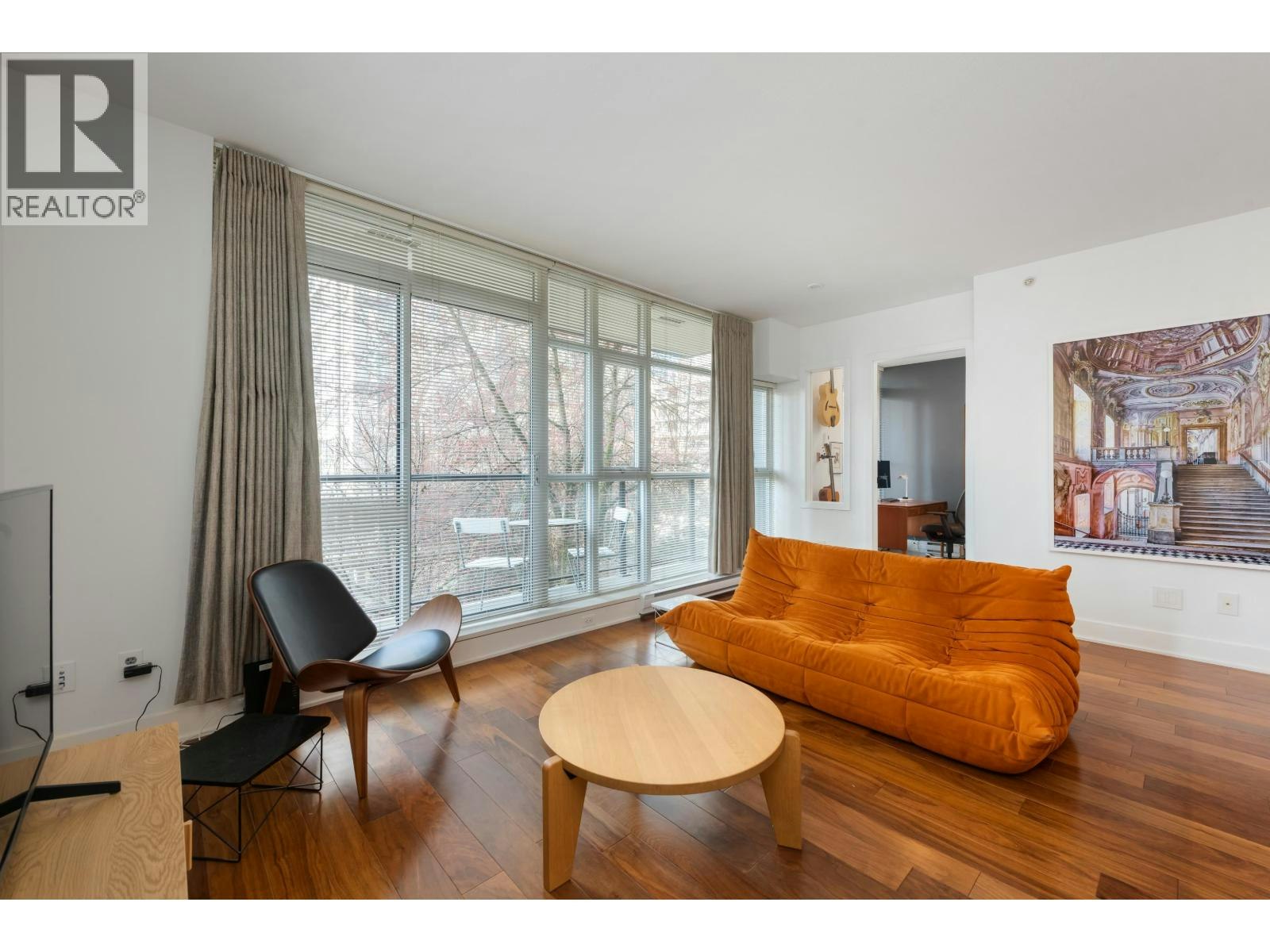 303-988 Richards Street, Vancouver, BC, V6B 8R2