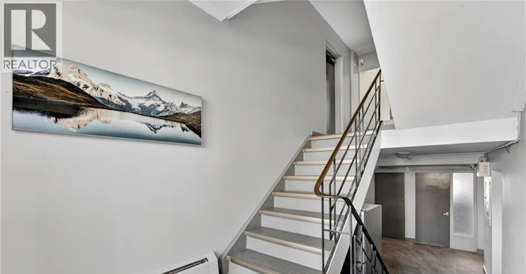 7-81 Kenwood Drive, Kitchener, ON, N2B 3H3