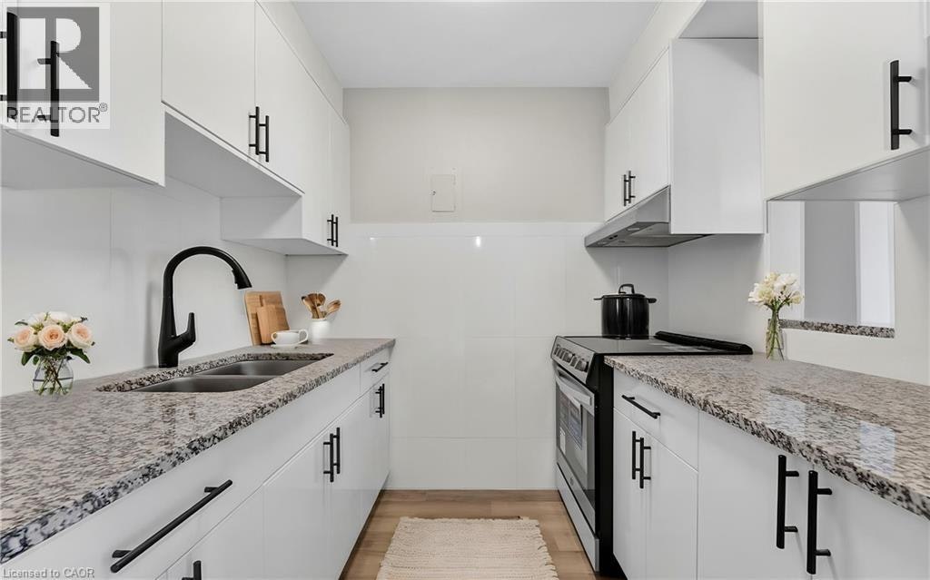 7-81 Kenwood Drive, Kitchener, ON, N2B 3H3 - 7