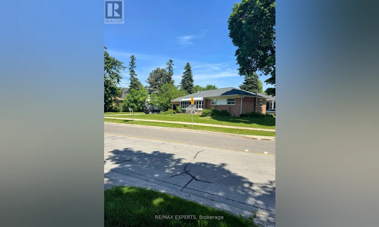 69 Lloyd Manor Road