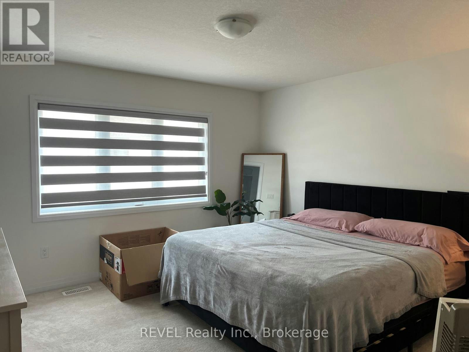 118 Varsity Drive, Welland, ON, L3B 0N3 - 6