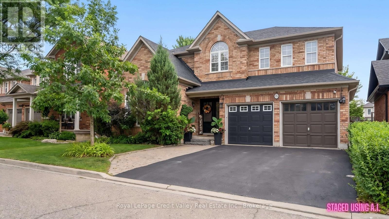 15 Courtsfield Crescent, Brampton, ON, L7A 2E3