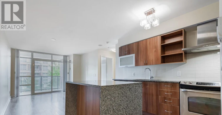 318-1 Michael Power Place, Toronto, ON, M9A 0A1