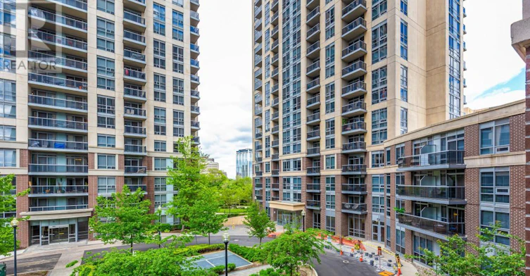 318-1 Michael Power Place, Toronto, ON, M9A 0A1 - 19