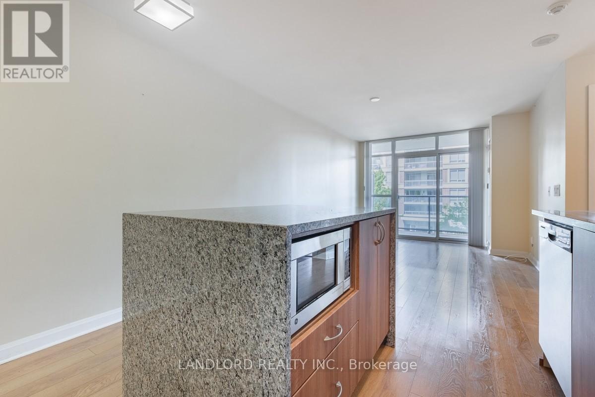 318-1 Michael Power Place, Toronto, ON, M9A 0A1 - 5