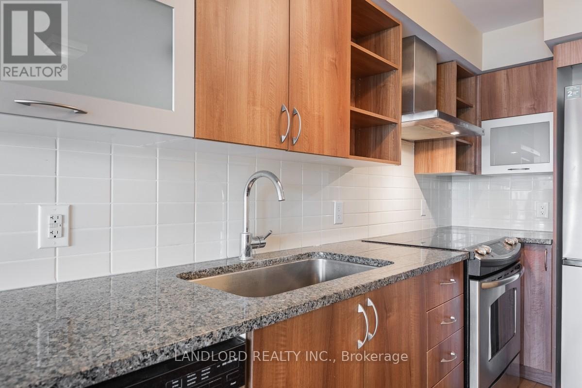 318-1 Michael Power Place, Toronto, ON, M9A 0A1 - 2