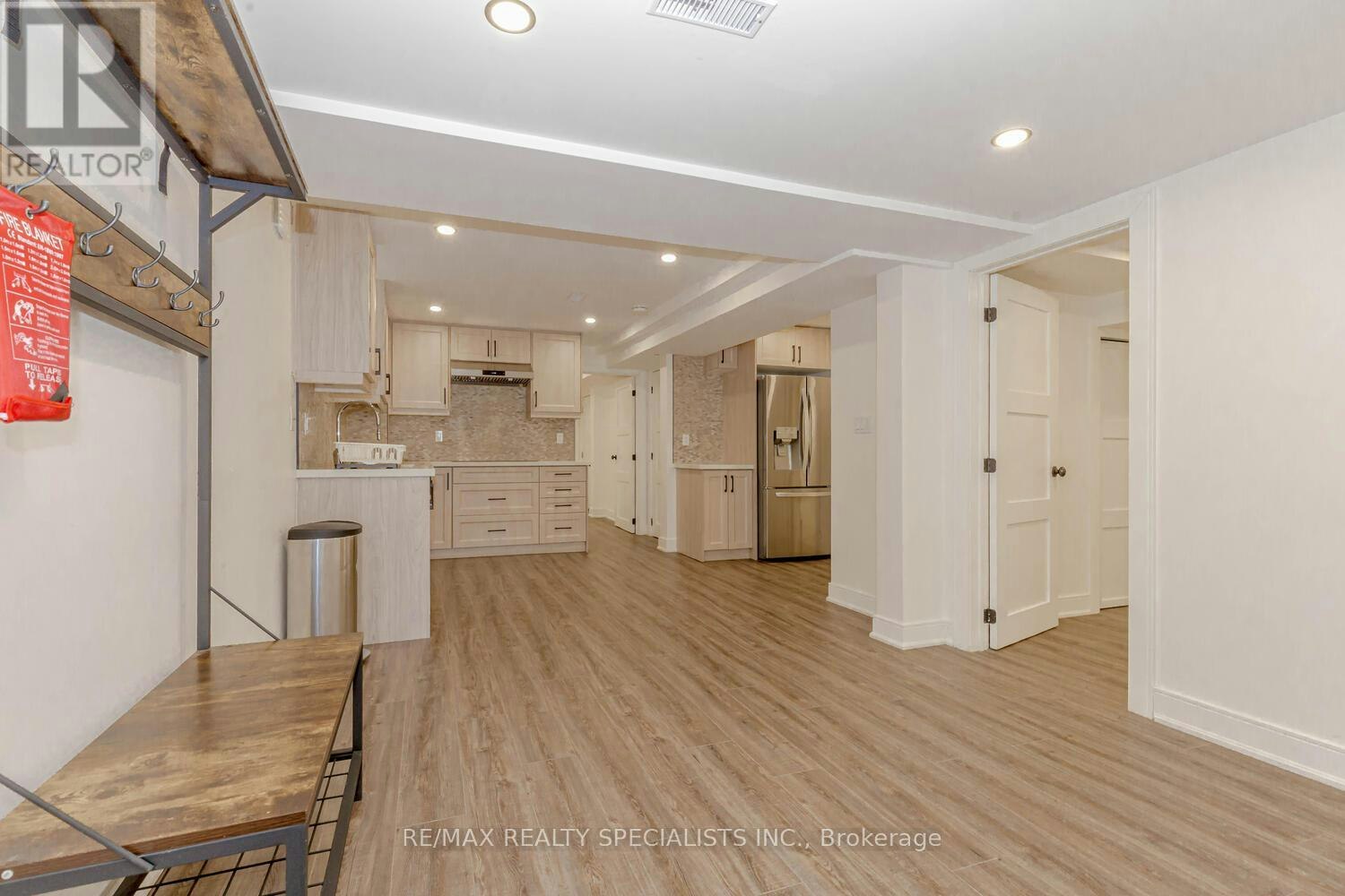 LOWER-2535 Raglan Court, Mississauga, ON, L5M 5L5 - 9