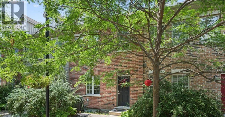 6 Beatrice Lane, Kitchener, ON, N2H 0B3 - 2