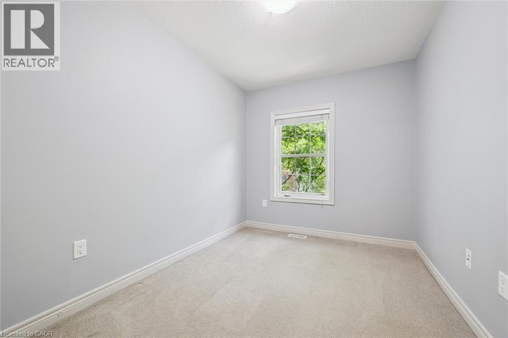 6 Beatrice Lane, Kitchener, ON, N2H 0B3 - 13