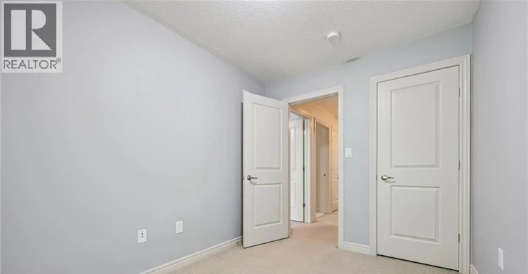 6 Beatrice Lane, Kitchener, ON, N2H 0B3 - 14