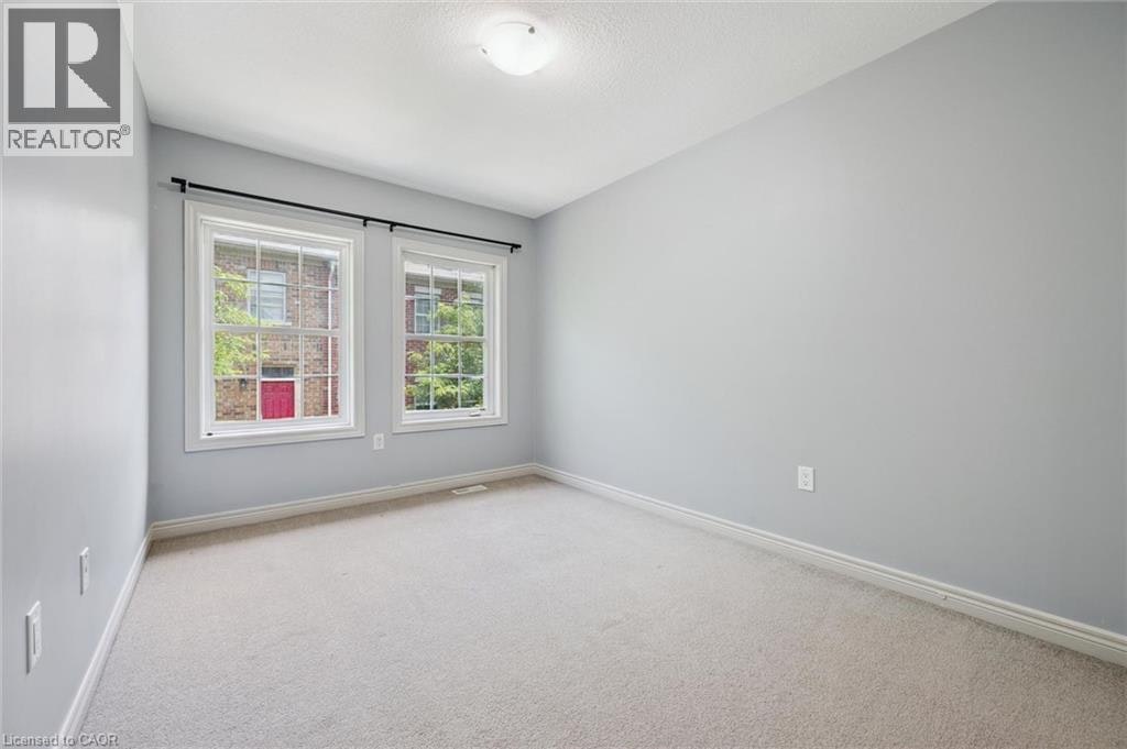 6 Beatrice Lane, Kitchener, ON, N2H 0B3 - 15