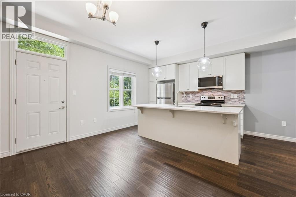 6 Beatrice Lane, Kitchener, ON, N2H 0B3 - 5